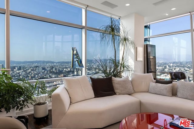900 W Olympic Boulevard 46G, Los Angeles, CA 90015 — photo 51 of 78