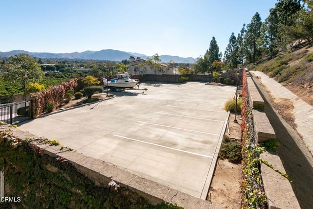 2533 Antonio Drive 101, Camarillo, CA 93010 — photo 32 of 36