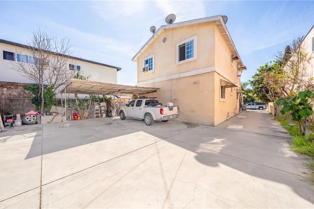 5335 Carlin, Los Angeles, CA 90016 — photo 14 of 22
