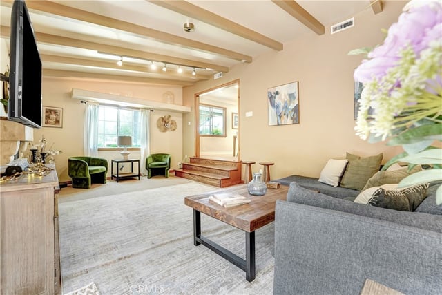 5062 Avenida Hacienda, Tarzana, CA 91356 — photo 16 of 47