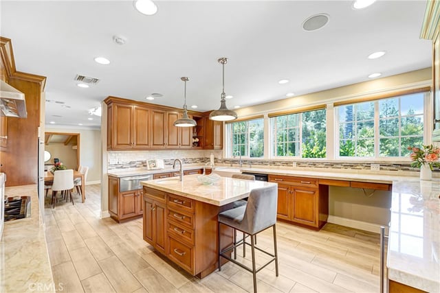 5062 Avenida Hacienda, Tarzana, CA 91356 — photo 4 of 47