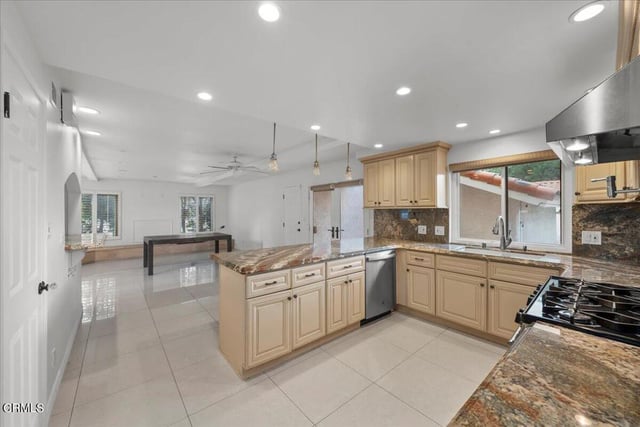 2222 Pier Avenue, Santa Monica, CA 90405 — photo 45 of 75