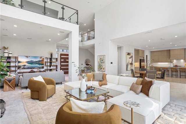 20407 W Aberdeen Lane, Porter Ranch, CA 91326 — photo 12 of 75