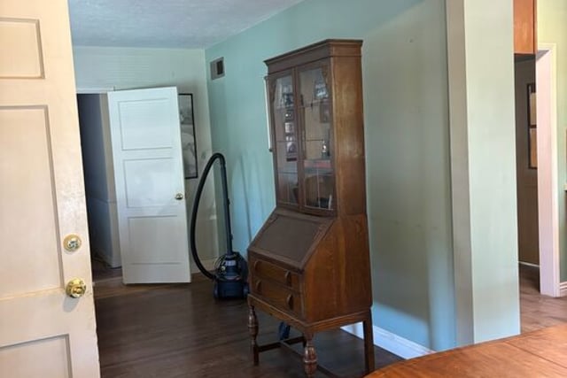 3497 Redwood Avenue, Los Angeles, CA 90066 — photo 7 of 18
