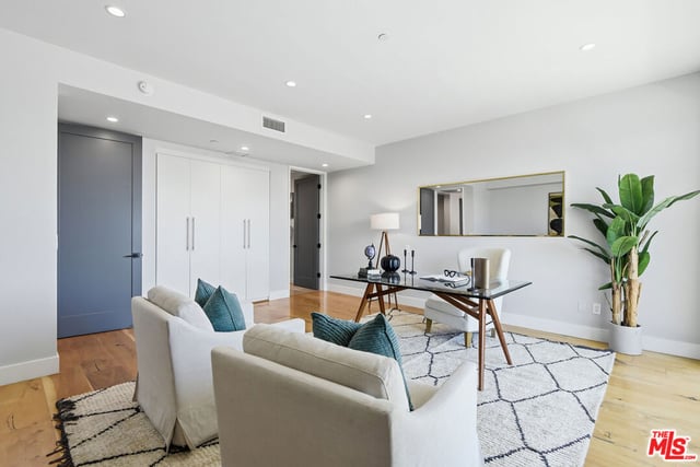 8184 Mannix Drive, Los Angeles, CA 90046 — photo 13 of 57