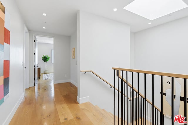 8184 Mannix Drive, Los Angeles, CA 90046 — photo 32 of 57