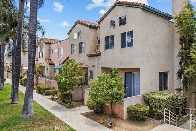 13901 Olive View Lane 27, Sylmar, CA 91342 — photo 37 of 46