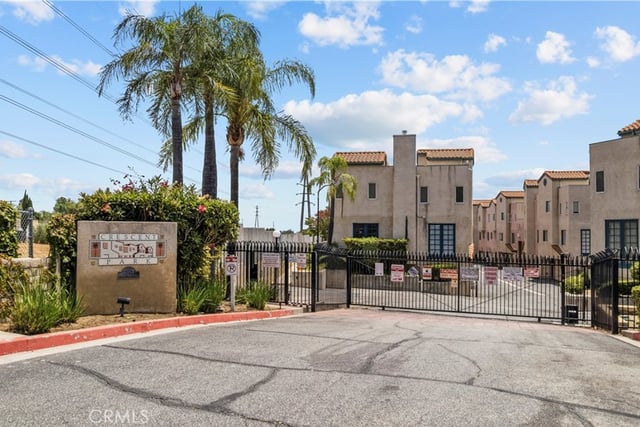 13901 Olive View Lane 27, Sylmar, CA 91342 — photo 40 of 46