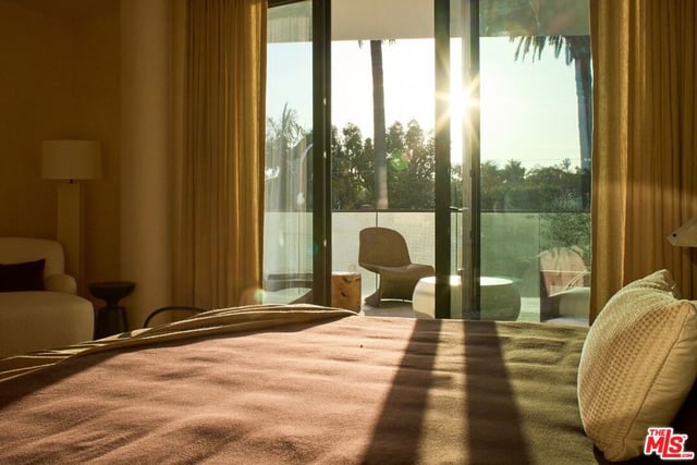 702 N Doheny Drive 301, West Hollywood, CA 90069 — photo 2 of 8