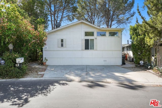 23777 Mulholland Highway 69, Calabasas, CA 91302 — photo 4 of 37