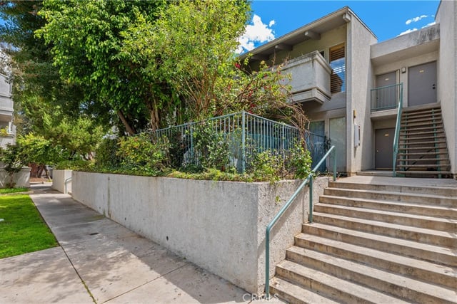 20134 Leadwell 126, Winnetka, CA 91306 — photo 10 of 33
