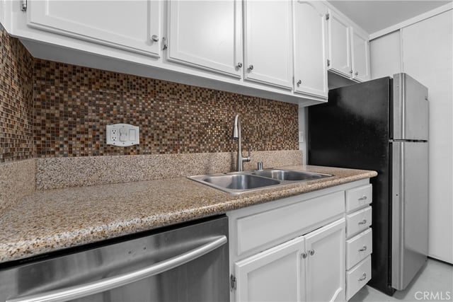 20134 Leadwell 126, Winnetka, CA 91306 — photo 13 of 33