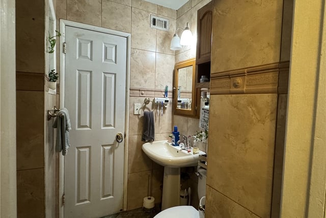 6170 Downey Avenue, Long Beach, CA 90805 — photo 17 of 22