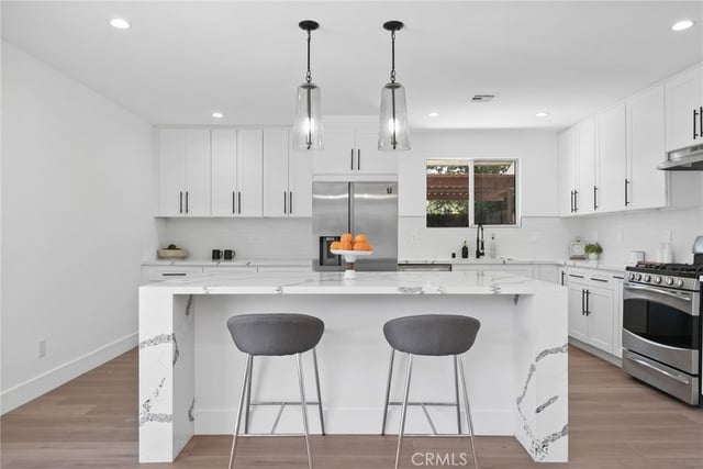 23701 Califa, Los Angeles, CA 91367 — photo 15 of 75