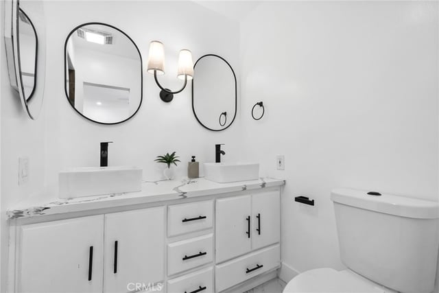 23701 Califa, Los Angeles, CA 91367 — photo 27 of 75