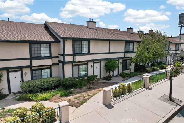 15230 Roxford st 62, Sylmar, CA 91342 — photo 2 of 29