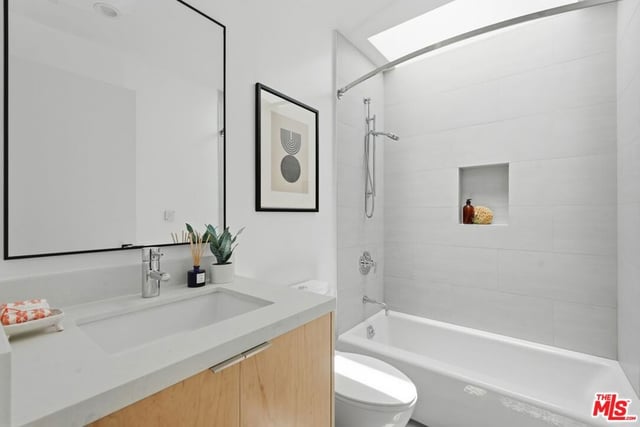 2106 Glyndon Avenue, Venice, CA 90291 — photo 35 of 56