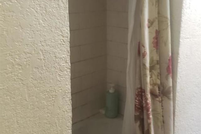 420 S Pearl Ave, Compton, CA 90221 — photo 4 of 9