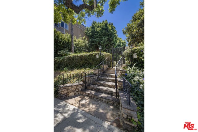 1143 S Westmoreland Avenue 5, Los Angeles, CA 90006 — photo 4 of 44