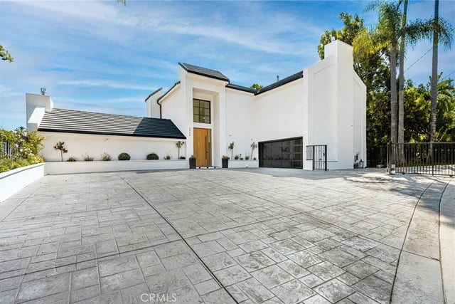 3566 Beverly Glen, Sherman Oaks, CA 91423 — photo 5 of 75