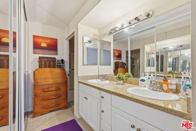 21450 Burbank Boulevard 314, Woodland Hills, CA 91367 — photo 17 of 25