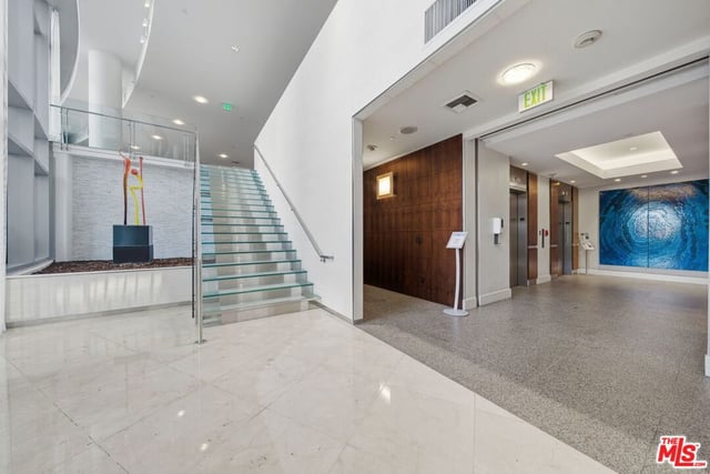 13700 Marina Pointe Drive 1526, Venice, CA 90292 — photo 17 of 56