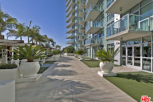 13700 Marina Pointe Drive 1526, Venice, CA 90292 — photo 24 of 56