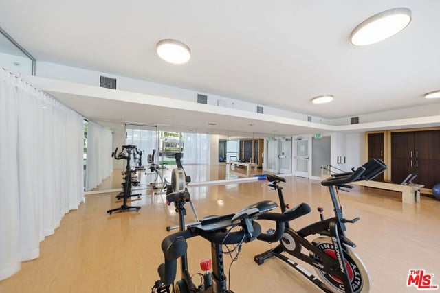 13700 Marina Pointe Drive 1526, Venice, CA 90292 — photo 38 of 56
