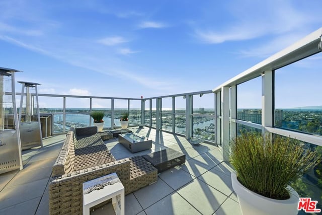13700 Marina Pointe Drive 1526, Venice, CA 90292 — photo 53 of 56