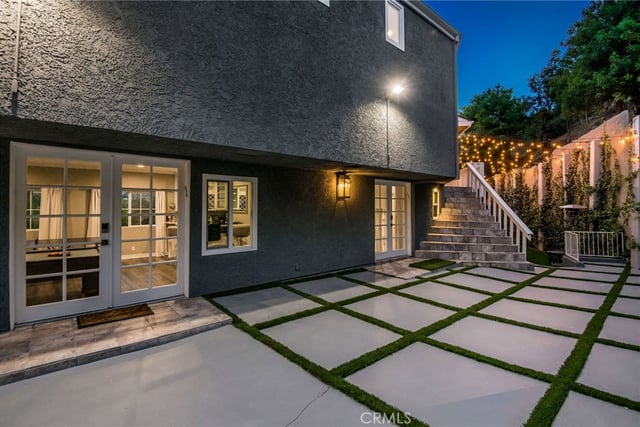 23200 Cass Avenue, Woodland Hills, CA 91364 — photo 4 of 47