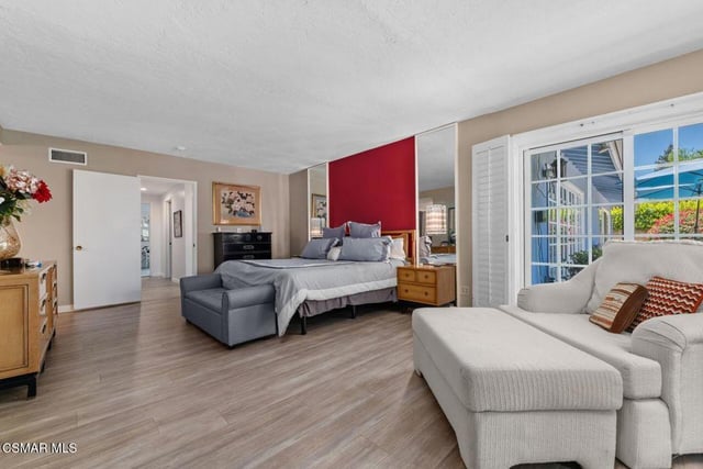 17701 Corinthian Drive, Encino, CA 91316 — photo 19 of 33