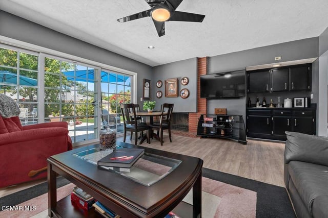 17701 Corinthian Drive, Encino, CA 91316 — photo 2 of 33
