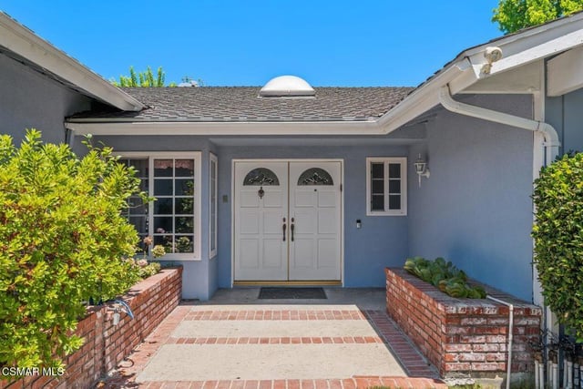 17701 Corinthian Drive, Encino, CA 91316 — photo 31 of 33