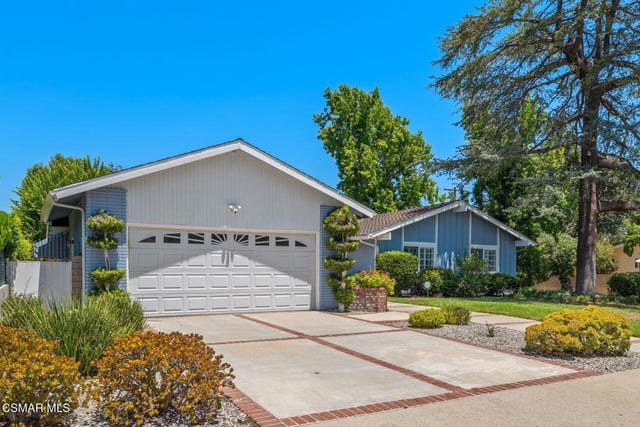 17701 Corinthian Drive, Encino, CA 91316 — photo 32 of 33