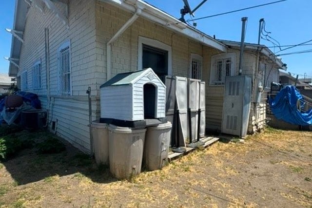 1336 W 46th St, Los Angeles, CA 90037 — photo 8 of 12