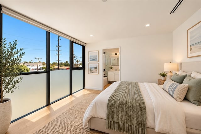 3859 S. Centinela Avenue, Los Angeles, CA 90066 — photo 5 of 24