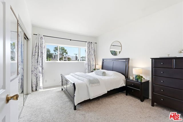 11918 Avon Way 6, Los Angeles, CA 90066 — photo 16 of 25