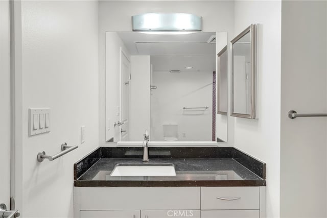 267 S San Pedro 217, Los Angeles, CA 90012 — photo 28 of 44