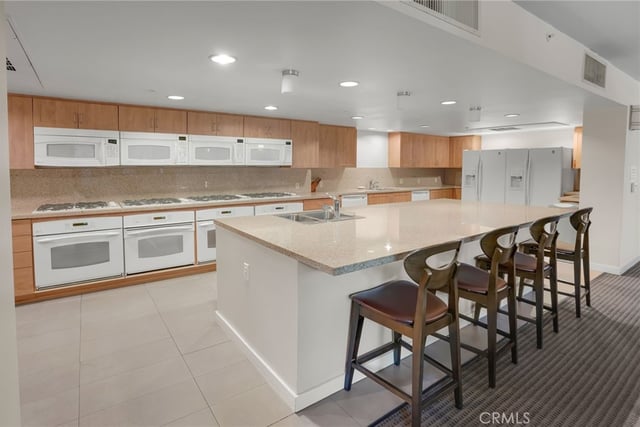 267 S San Pedro 217, Los Angeles, CA 90012 — photo 38 of 44