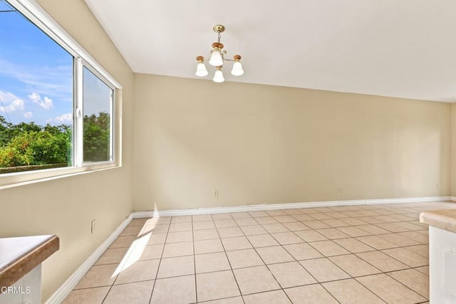 138 S Bryn Mawr Street 33, Ventura, CA 93003 — photo 10 of 30