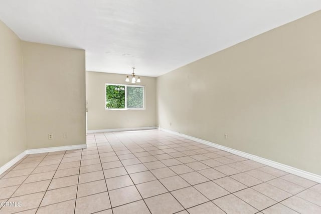 138 S Bryn Mawr Street 33, Ventura, CA 93003 — photo 7 of 30