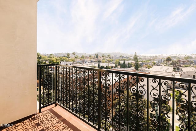 124 W Colorado Street 401, Glendale, CA 91204 — photo 21 of 63