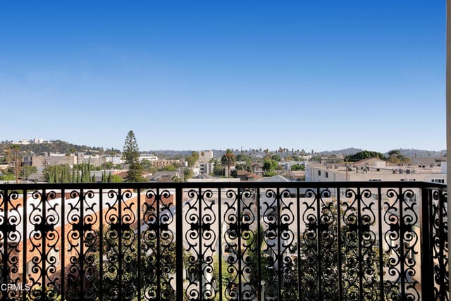 124 W Colorado Street 401, Glendale, CA 91204 — photo 9 of 63