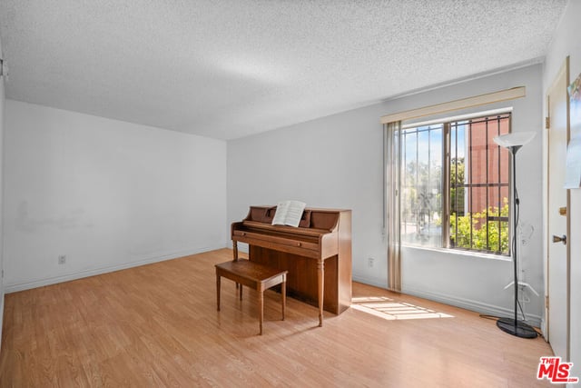 525 La Fayette Park Place 115, Los Angeles, CA 90057 — photo 10 of 16