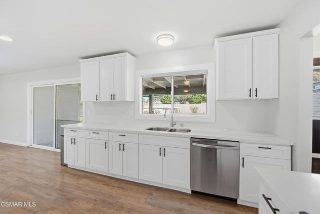 3055 Waco Avenue, Simi Valley, CA 93063 — photo 10 of 34