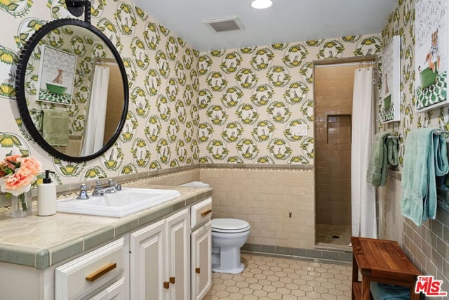 644 N Cherokee Avenue, Los Angeles, CA 90004 — photo 17 of 41