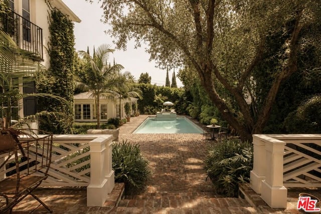 1162 N Wetherly Drive, Los Angeles, CA 90069 — photo 8 of 39