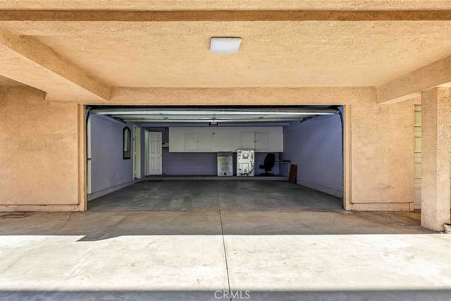 722 E Orange Grove Avenue D, Burbank, CA 91501 — photo 4 of 45
