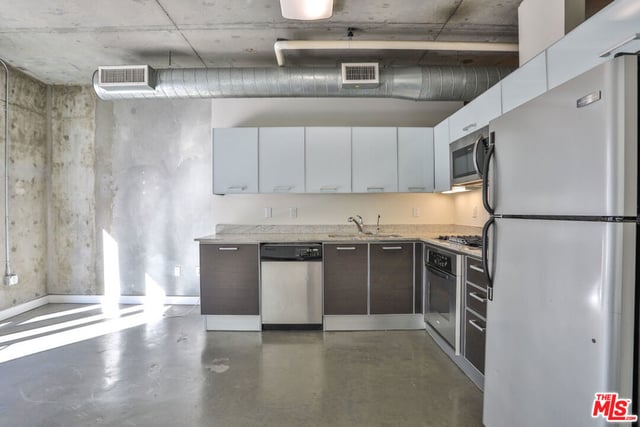 645 W 9th Street 201, Los Angeles, CA 90015 — photo 30 of 52