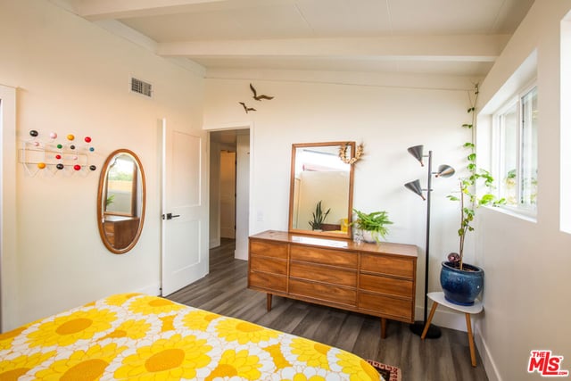 6504 Rhea Avenue, Los Angeles, CA 91335 — photo 36 of 57